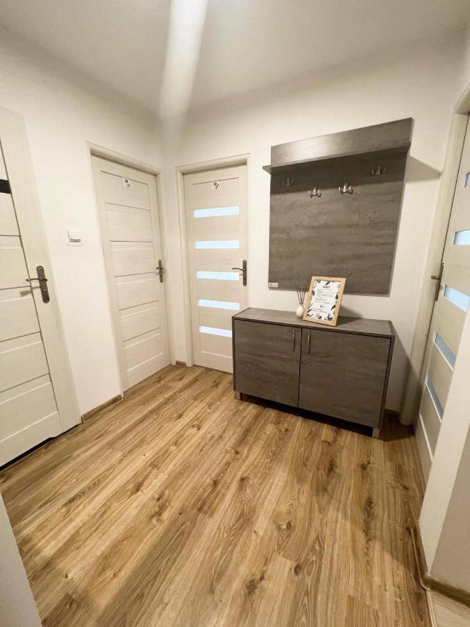 Pensjonat Lovely Double Bedroom In A Three-room In The Center Of Warszawa