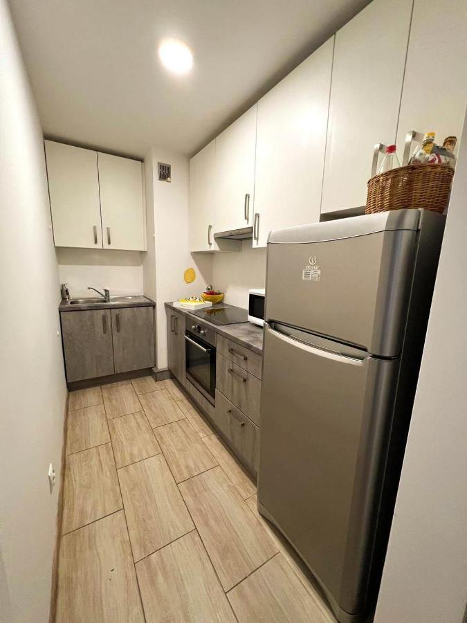 Lovely Double Bedroom In A Three-room In The Center Of * Warszawa